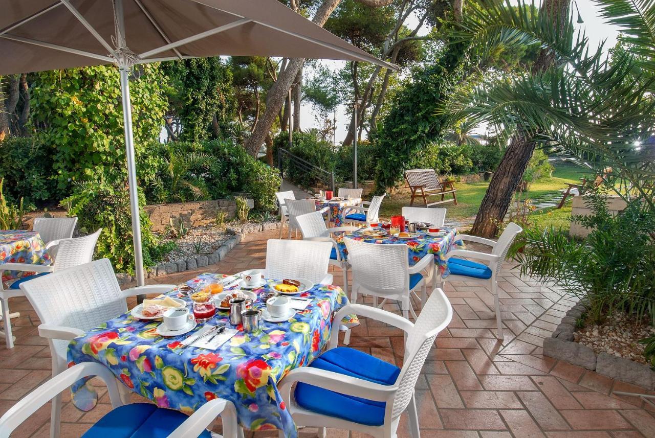 Hotel Atlantic Giulianova Buitenkant foto